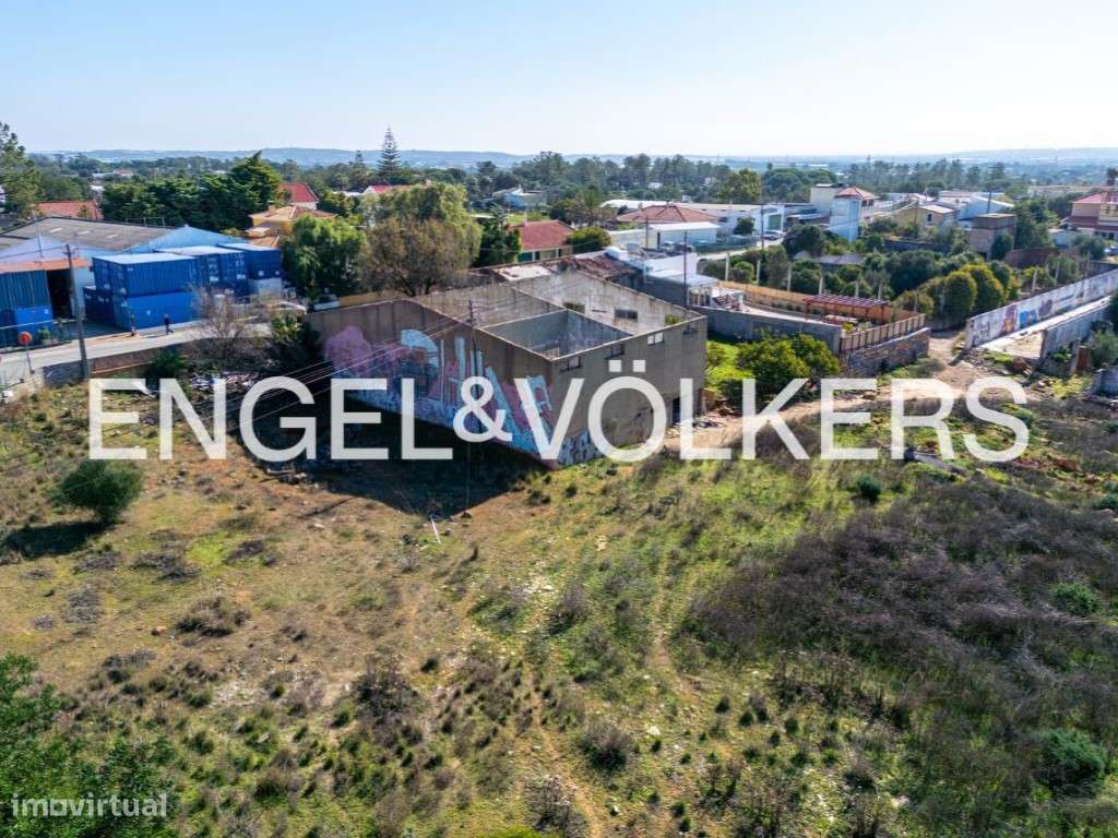 Oportunidade de investimento em Santa Bárbara de Nexe - 5.500m2 de ... - Grande imagem: 2/8