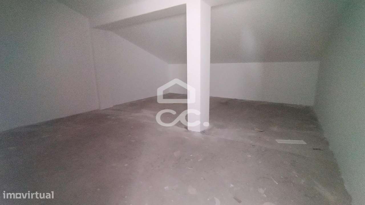 Apartamento tipo T-1+1 com terraço no centro de Pataias!-14