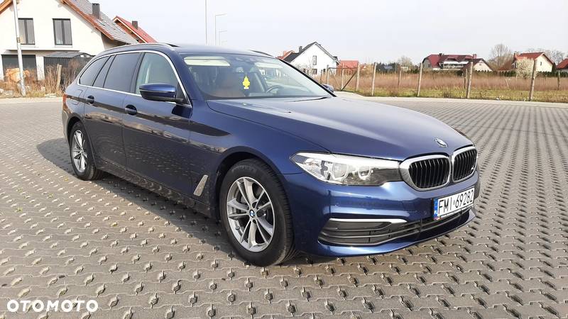 BMW Seria 5 520d xDrive Touring - 15