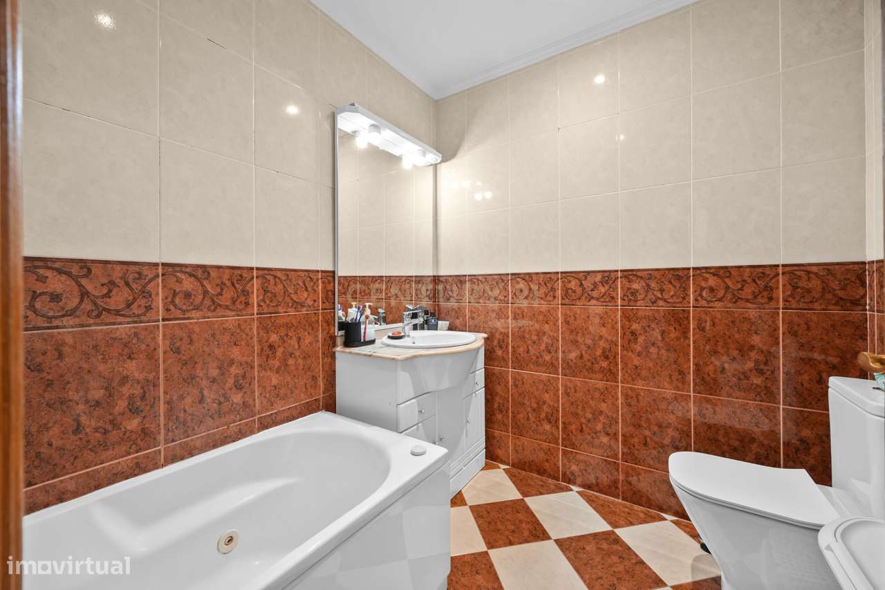 Apartamento T2 Atalaia-12