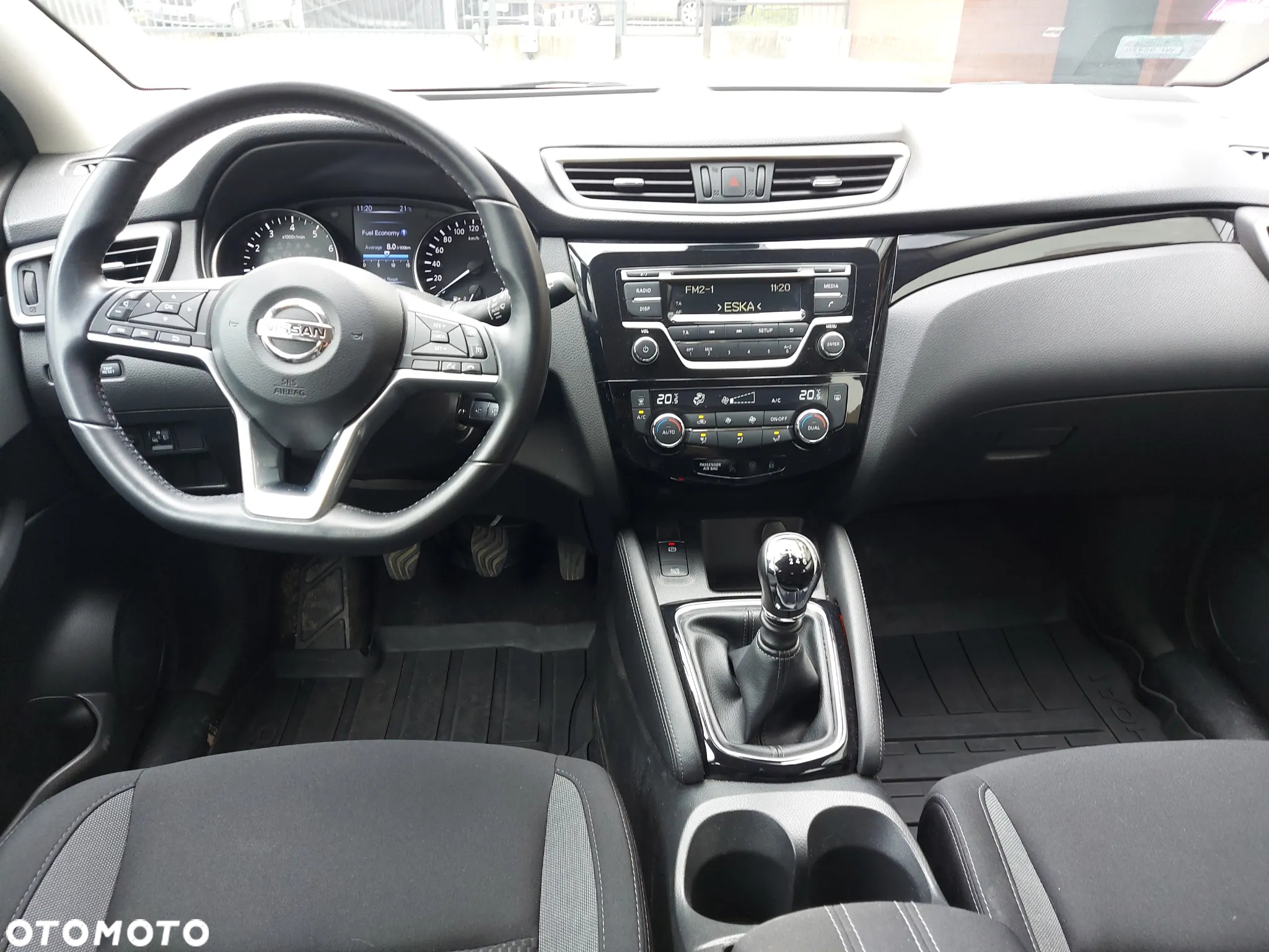 Nissan Qashqai 1.2 DIG-T N-Connecta - 10