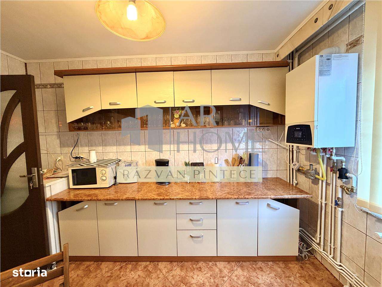 Vanzare apartament 2 camere, decomandat, centrala termica, Democratiei - Imagine principală: 5/14