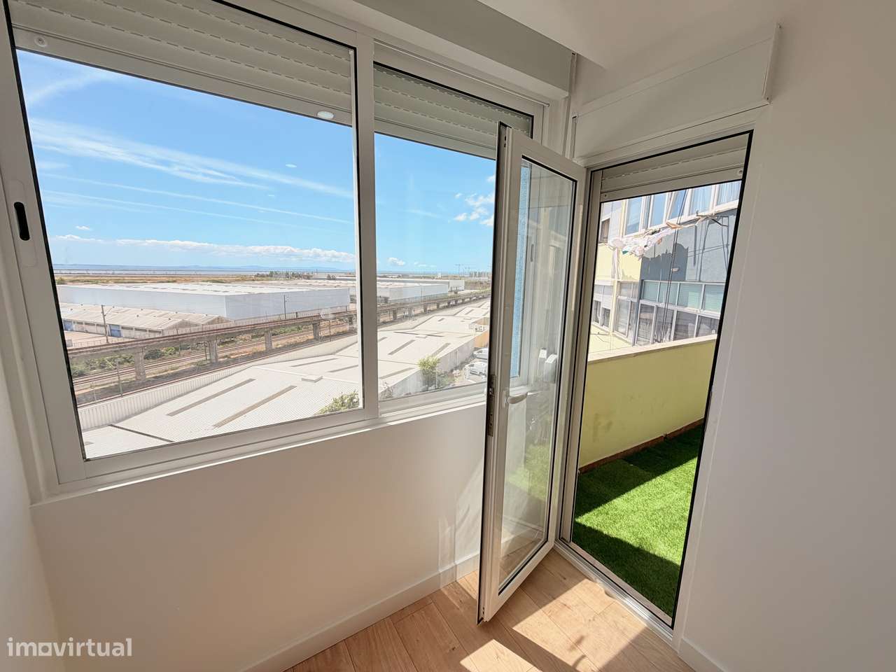 Apartamento T3 Totalmente Renovado | Vista de Rio | Forte da Casa-17