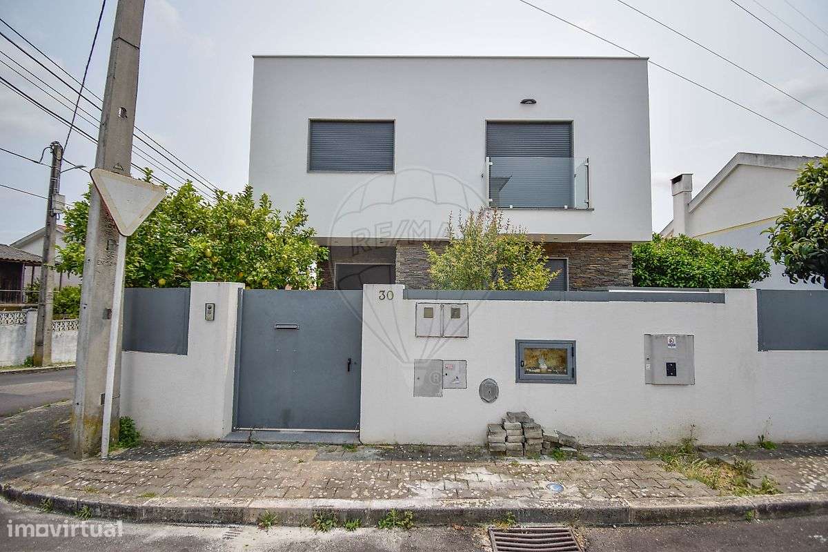 Moradia T4 para venda - Grande imagem: 3/50