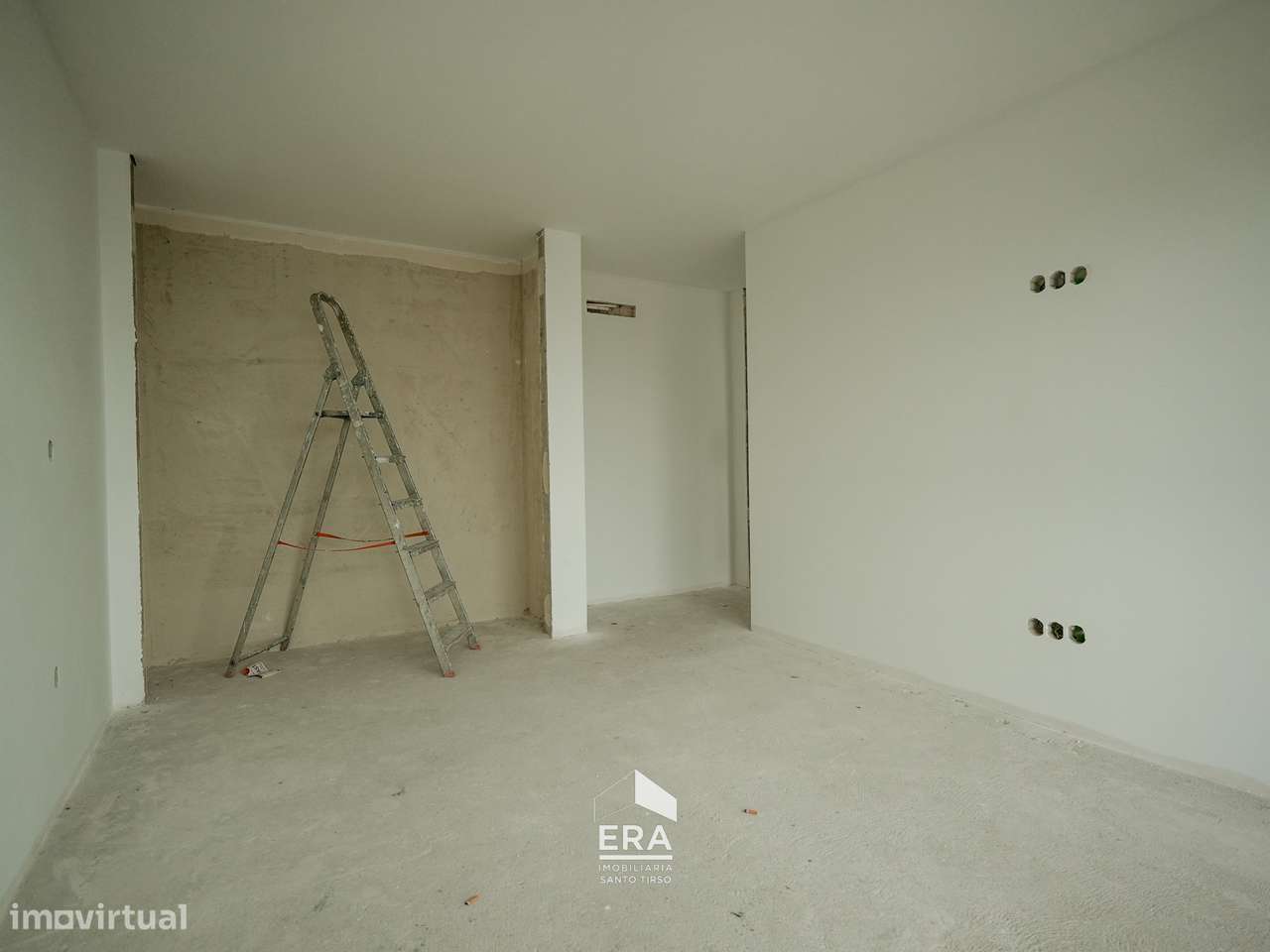 Moradia V3 com piscina em Roriz, Santo Tirso-20