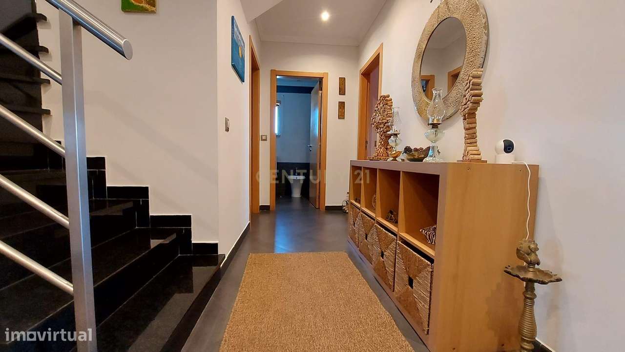T5 Duplex em Alcochete | Vista Rio | Terraço Panorâmico-7