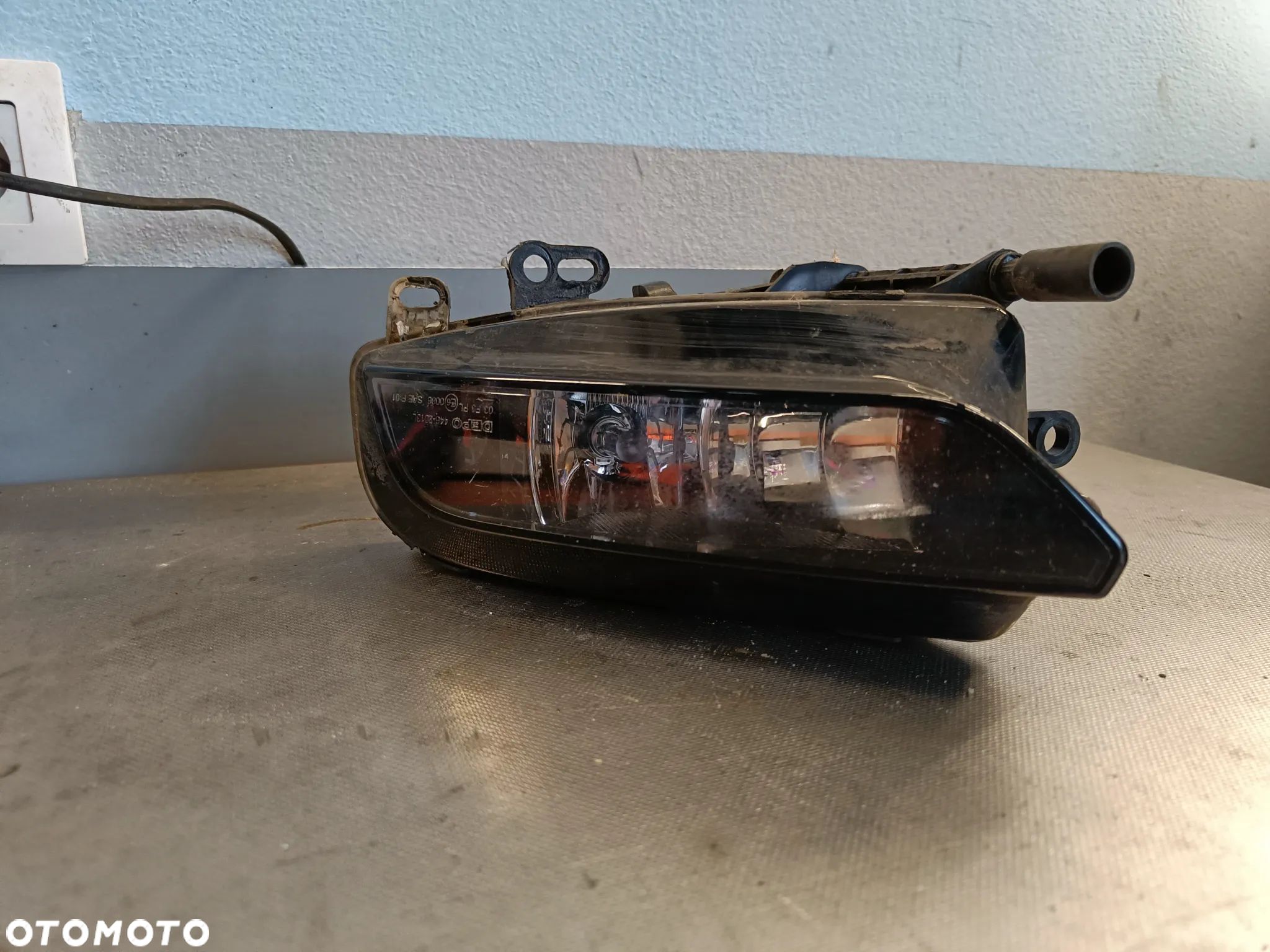 Halogen Lewy Audi A3 8V Światło przeciwmgłowe 8V0941699C - 1