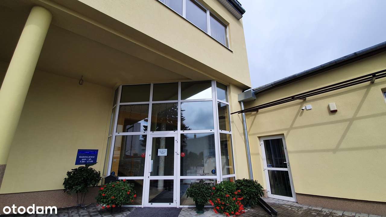 Magazyny i biura 1400 mkw w atrakcyjnej lokalizacji