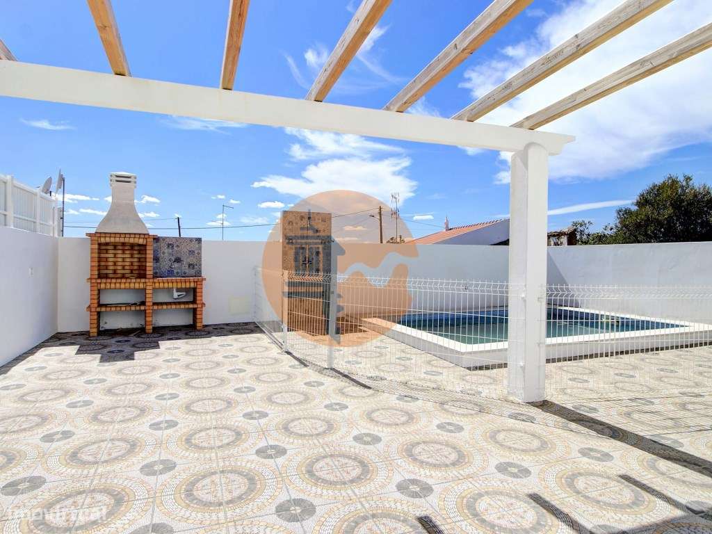 Moradia V3 de Design Personalizável com Piscina - Grande imagem: 3/28