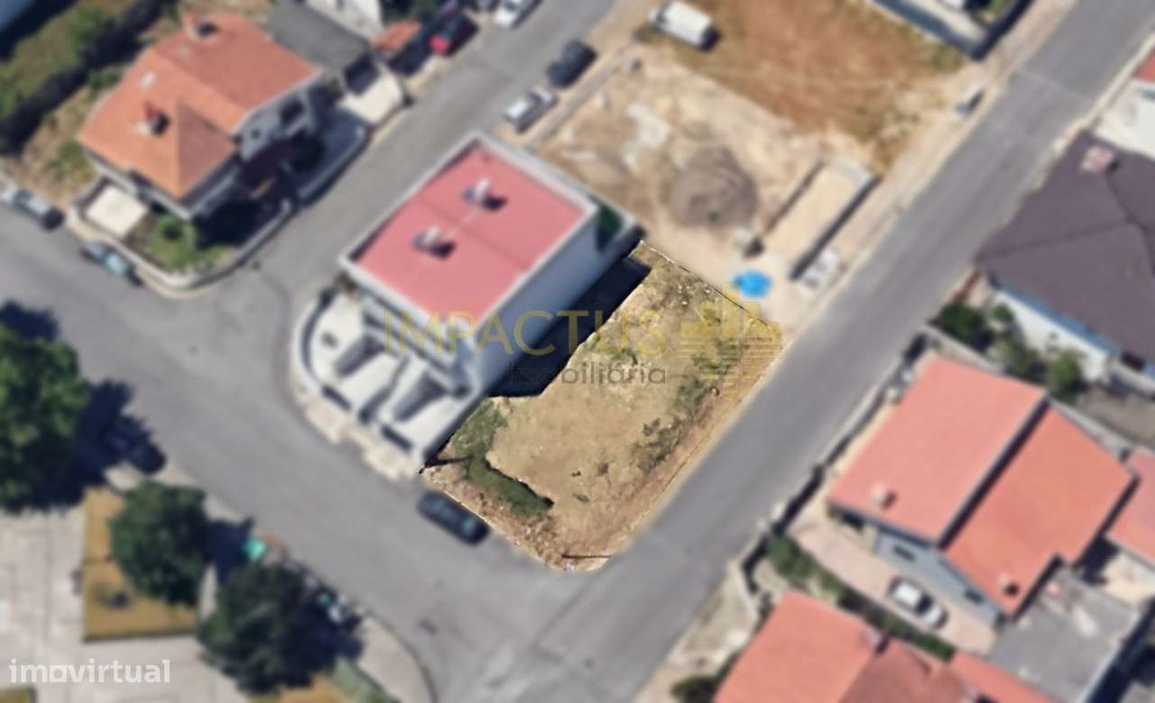 Terreno para construção de moradia - Grande imagem: 2/9