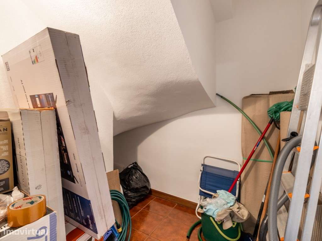 Moradia Triplex com Vista Mar e Terraço Privativo no Coração da Naz...-30