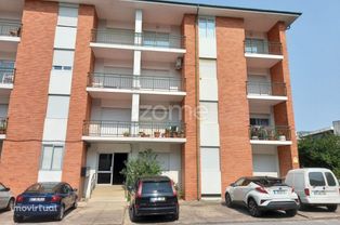 Apartamento T4 remodelado no centro de Vila Real