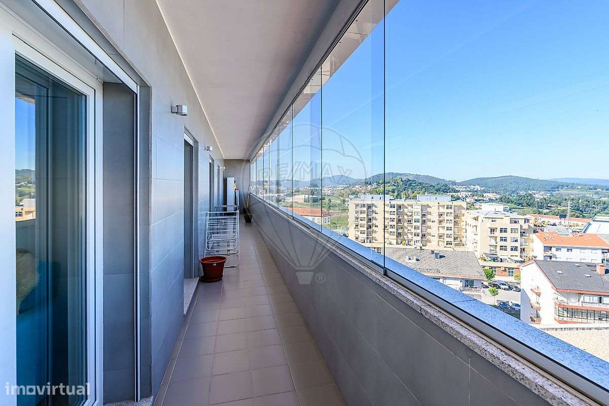 Apartamento T5 de Luxo Penthouse com terraço-23