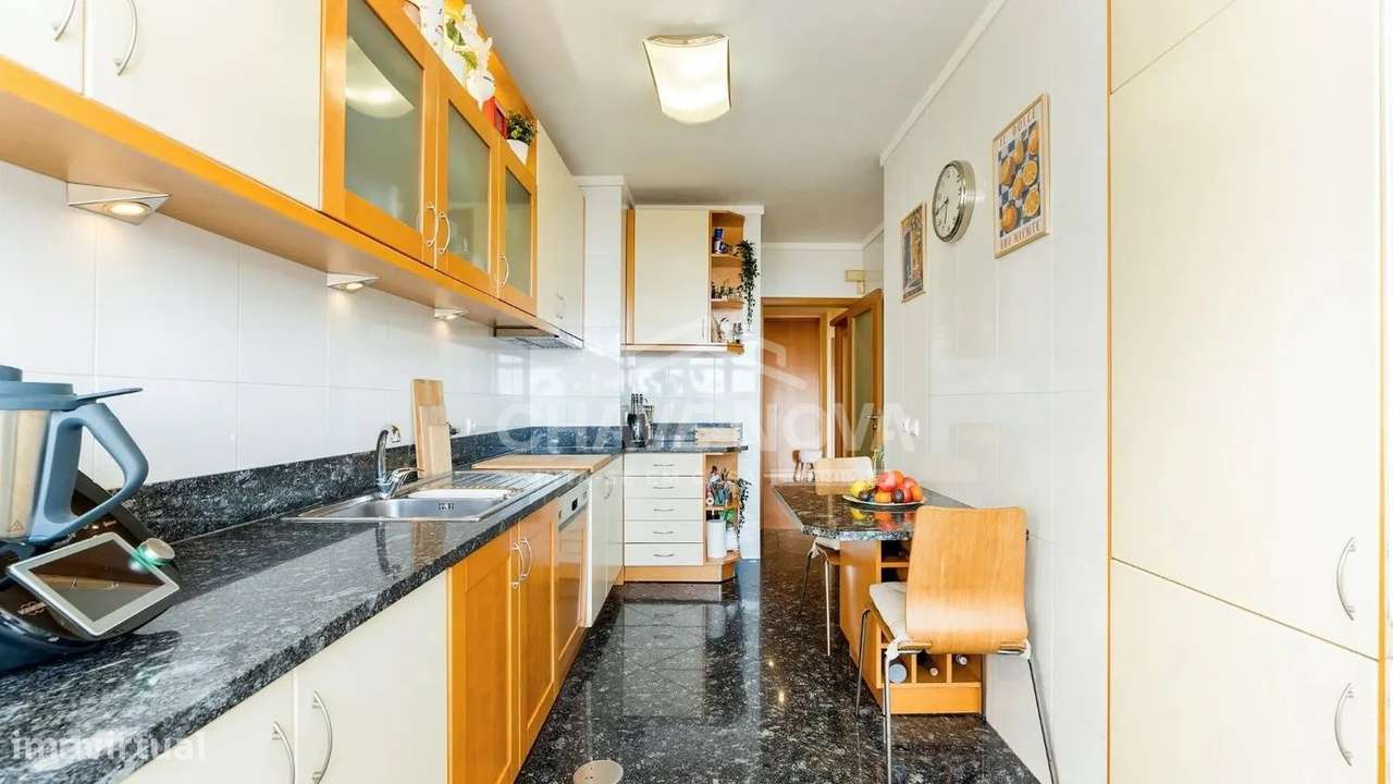 Apartamento T2 c/ Lugar de Garagem em Canidelo-3
