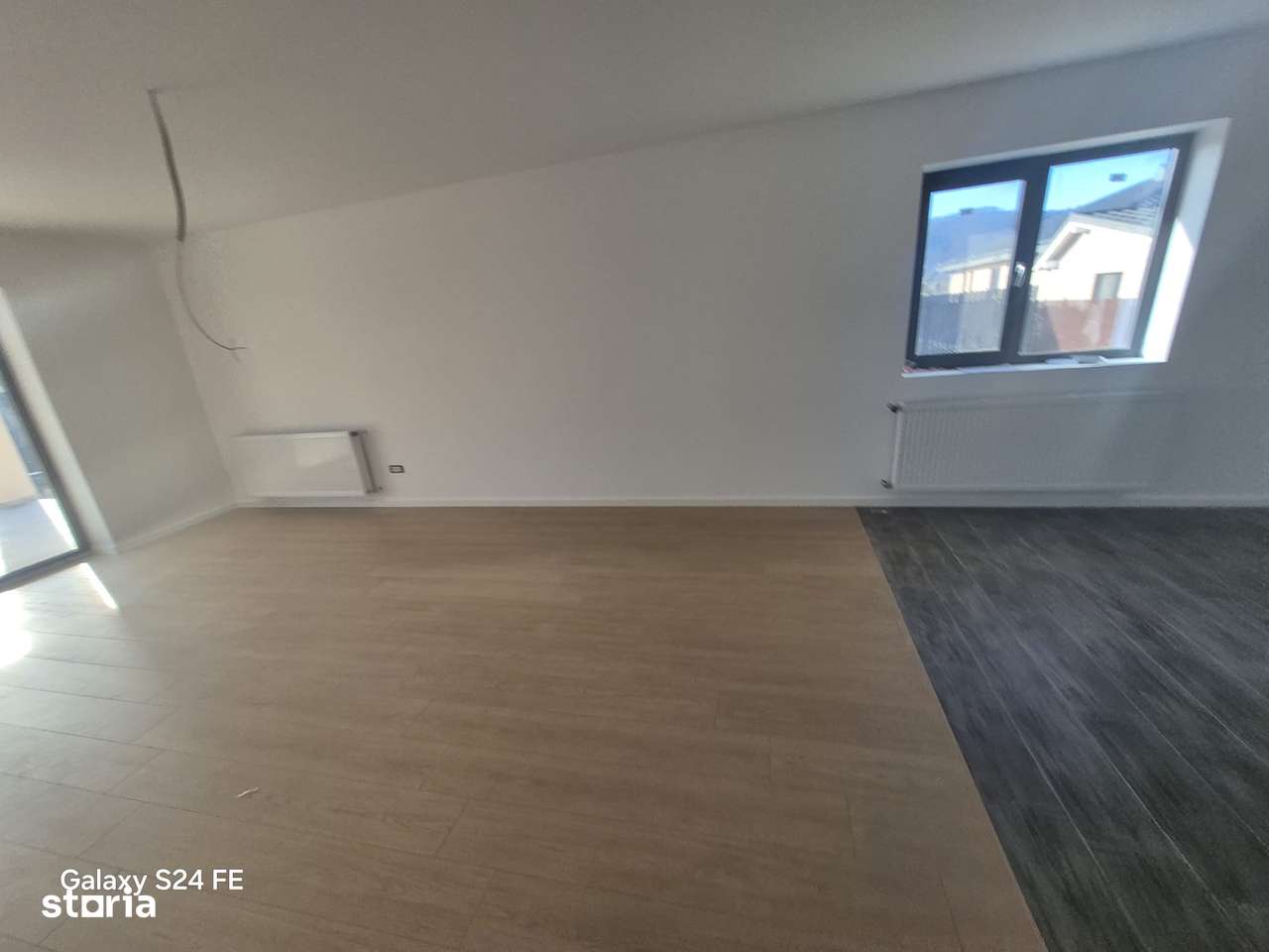 Casă independentă cu 3 camere/living /baie / și teren de 600mp-13