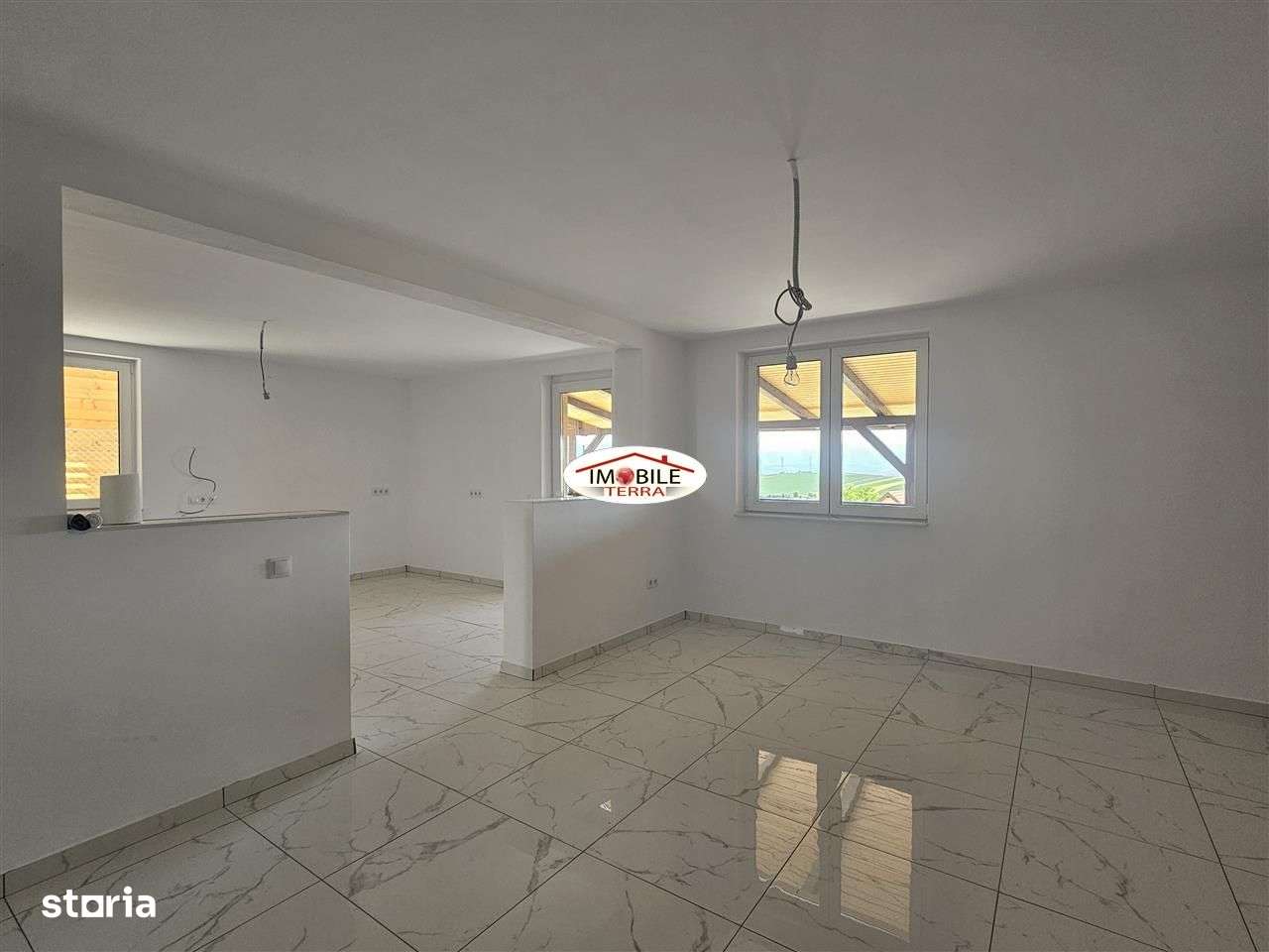 Casa noua la cheie la Sura Mare-6