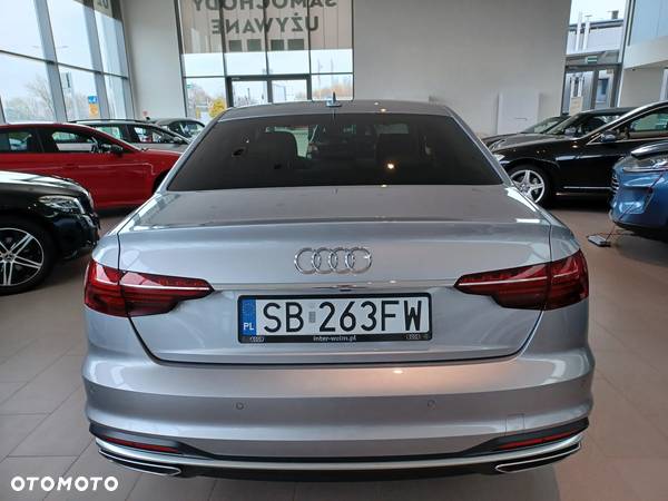 Audi A4 40 TFSI mHEV Advanced S tronic - 4