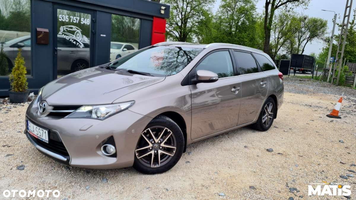 Toyota Auris - 18