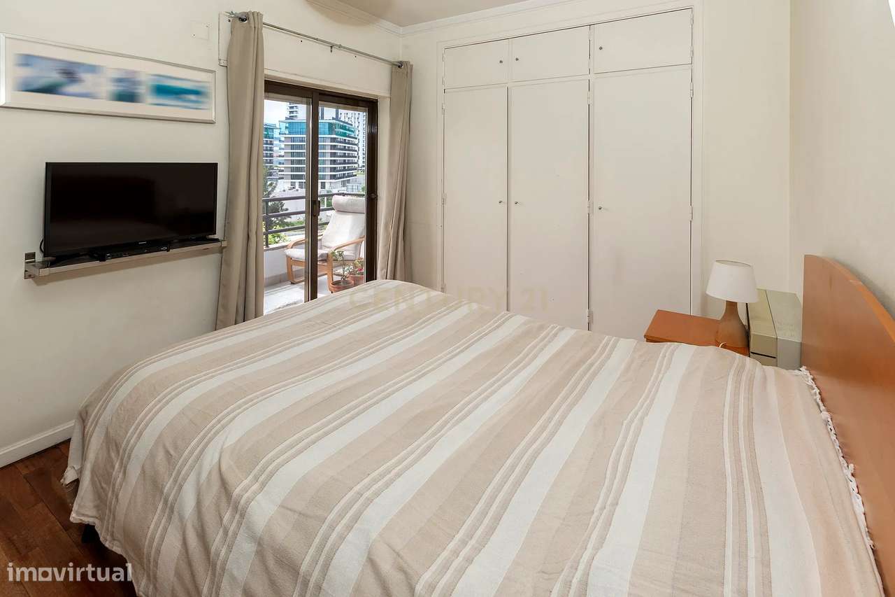 Apartamento T3 Miraflores - Oeiras com Garagem Box-34