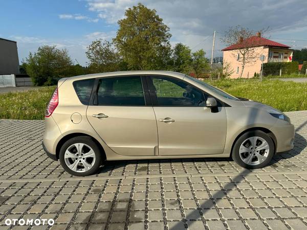 Renault Scenic - 5