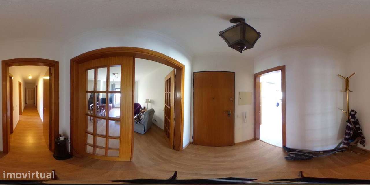 T3 à Venda em Santo António dos Cavaleiros-21