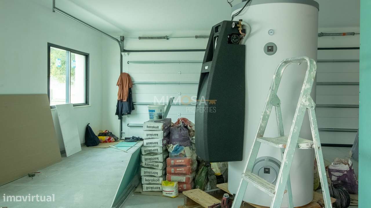 Nova Moradia T3 com Piscina e Jardim – Porto de Mós, Lagos - Grande imagem: 5/31