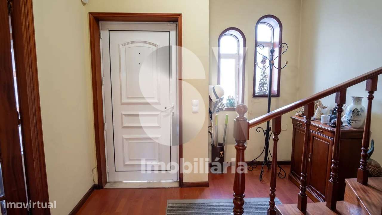 MORADIA CUSTOIAS - Grande imagem: 2/40