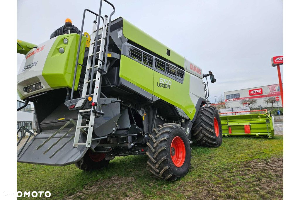 Claas Lexion 6700 - 6