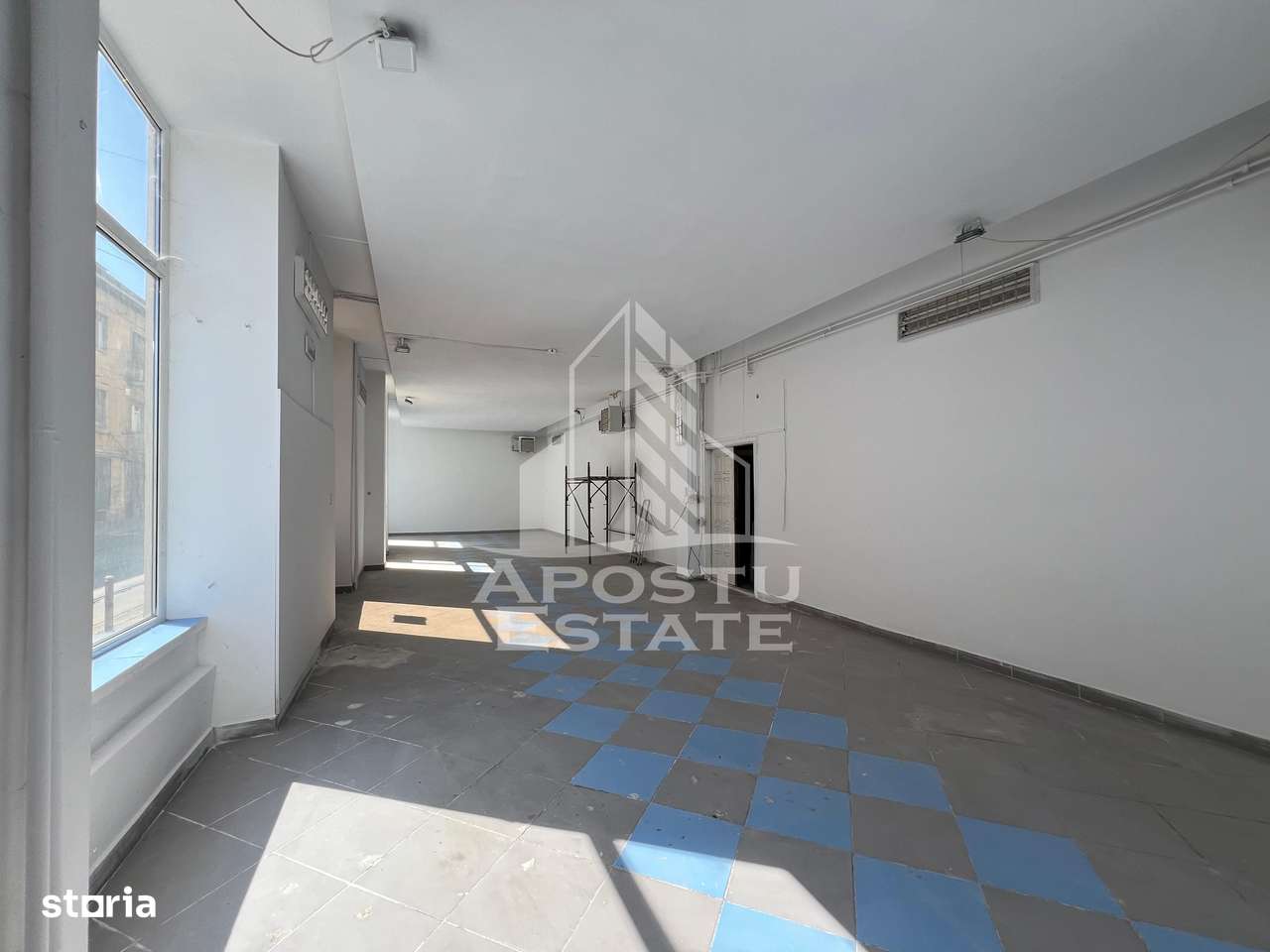 Spatiu comercial cu vitrină mare și depozit generos inclus - Imagine principală: 3/7