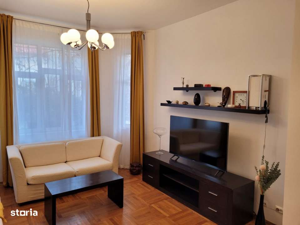 Mall Vitan -apartament in vila-1
