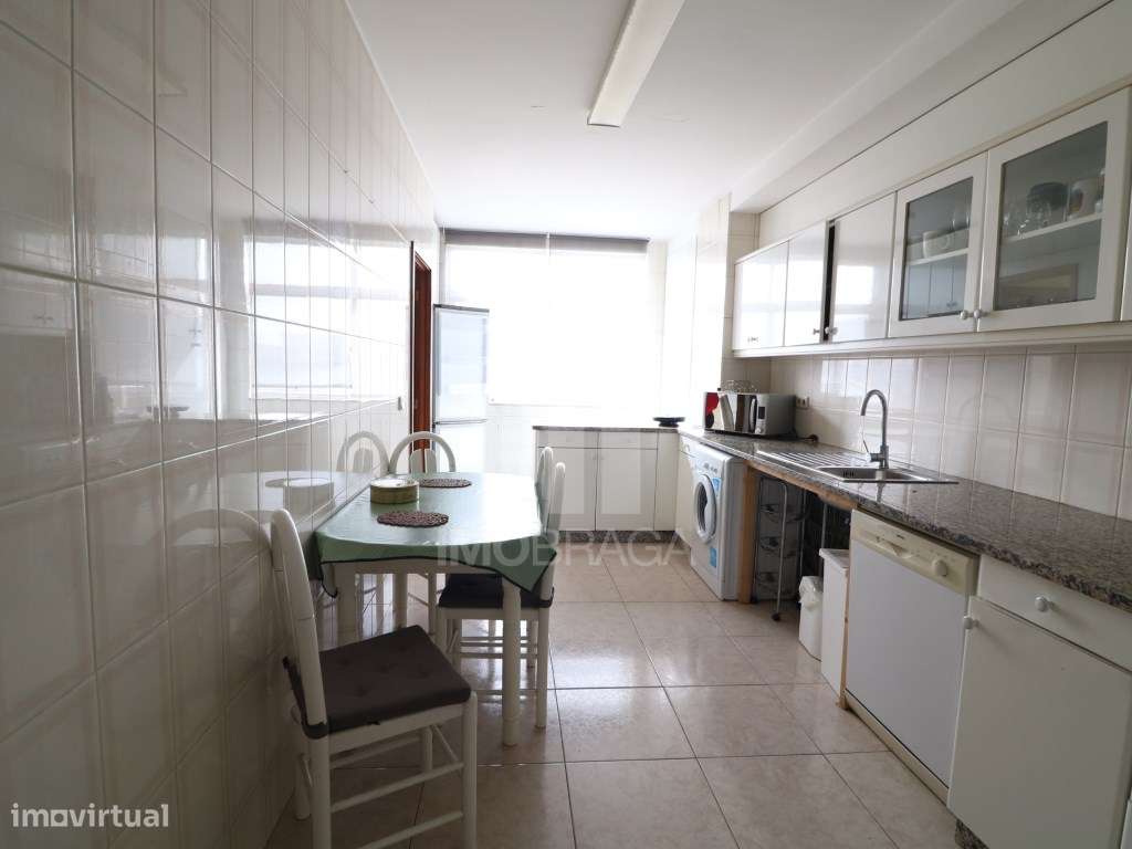 Arrendamento Apartamento T3 Mobilado e Equipado, em S. Vitor - Grande imagem: 2/11
