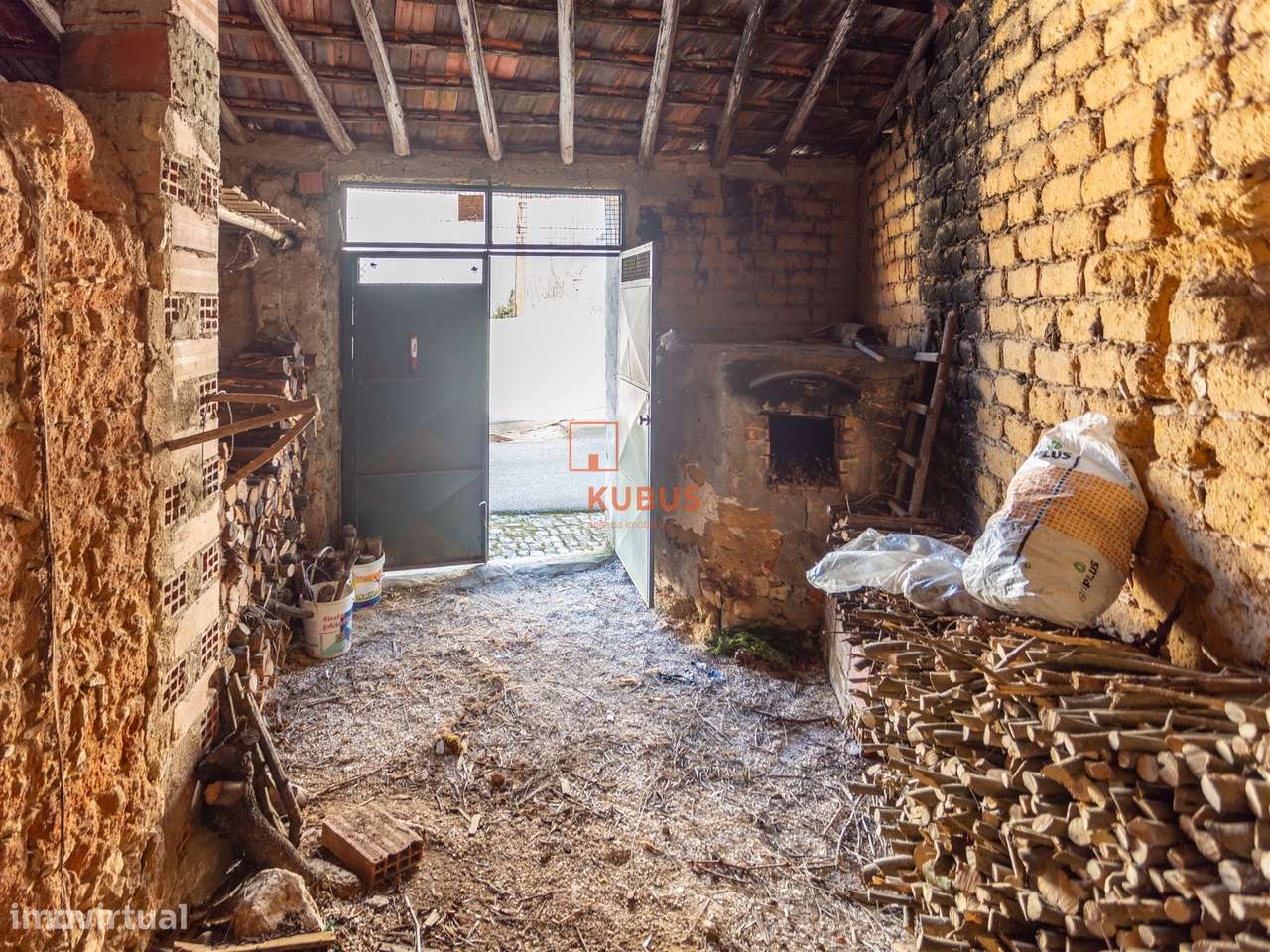 Moradia T3 - Espinheiro-17