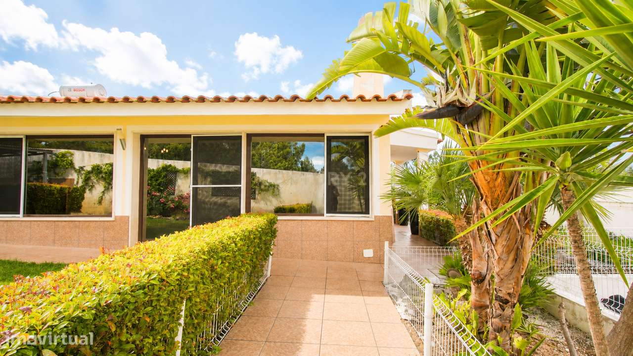 Moradia T3 em lote de 936m2 em Vila Alegre, Fernão Ferro-48