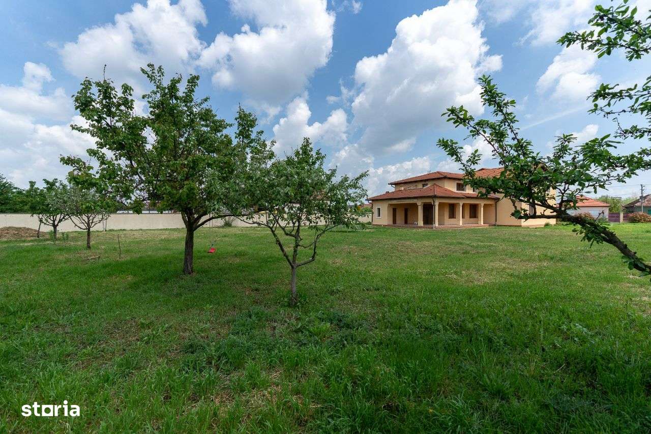 Casa cu etaj si teren generos 2.841 mp - Gai - Imagine principală: 3/8