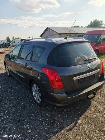 Peugeot 308 1.6E Premium - 5