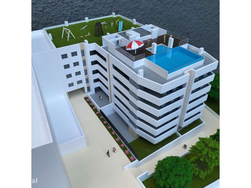 Apartamento T2 novo, varanda com churrasqueira; piscina e playgroun...-7