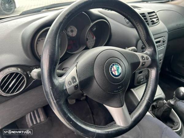 Alfa Romeo GT - 8