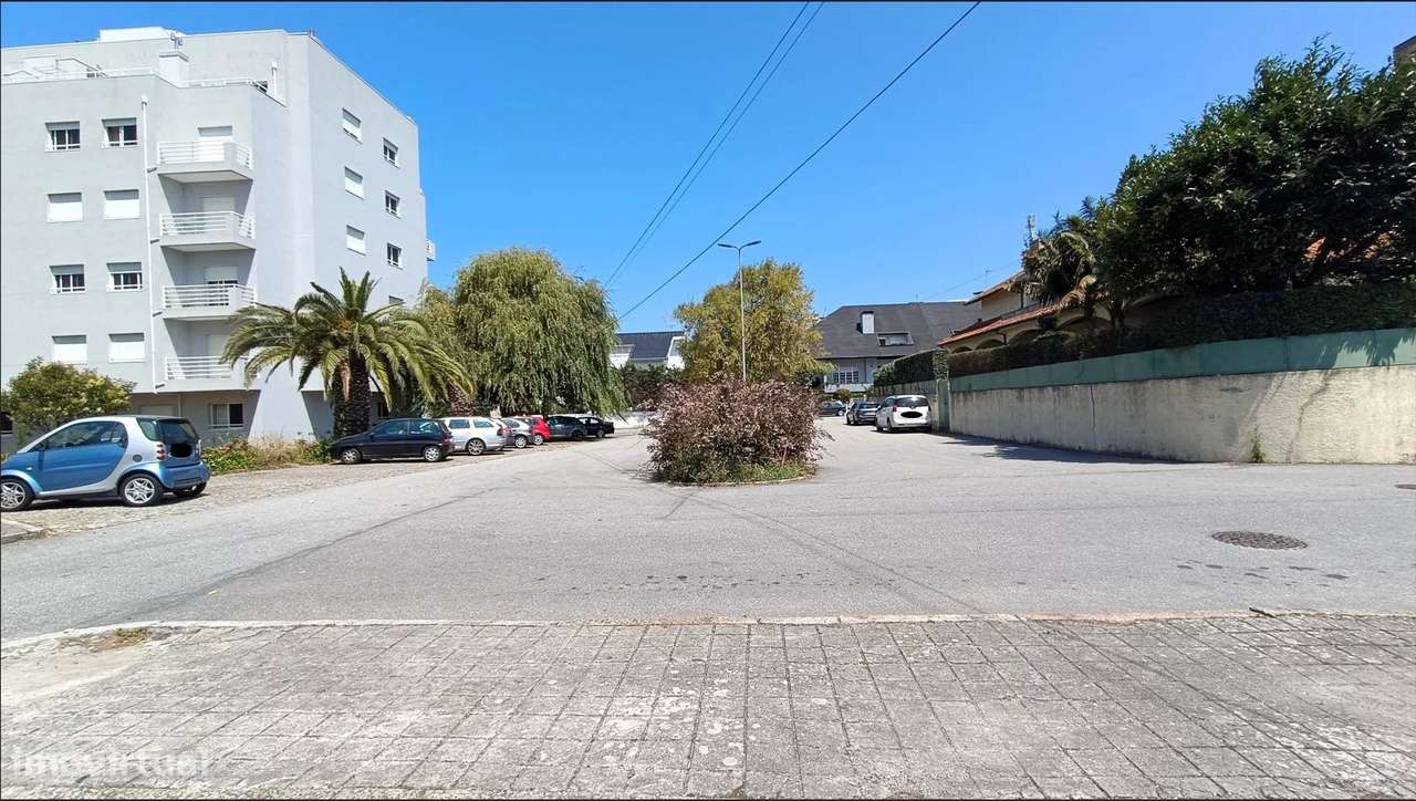 Lote c/387m2, p/Construção Moradia c/344m2-14