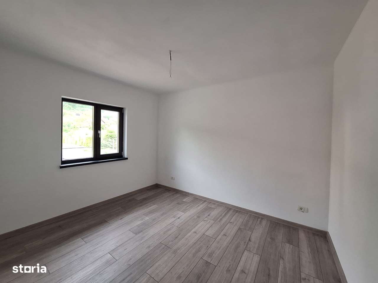 Hemeius,casa cu 3 dormitoare,2 grupuri sanitare-3