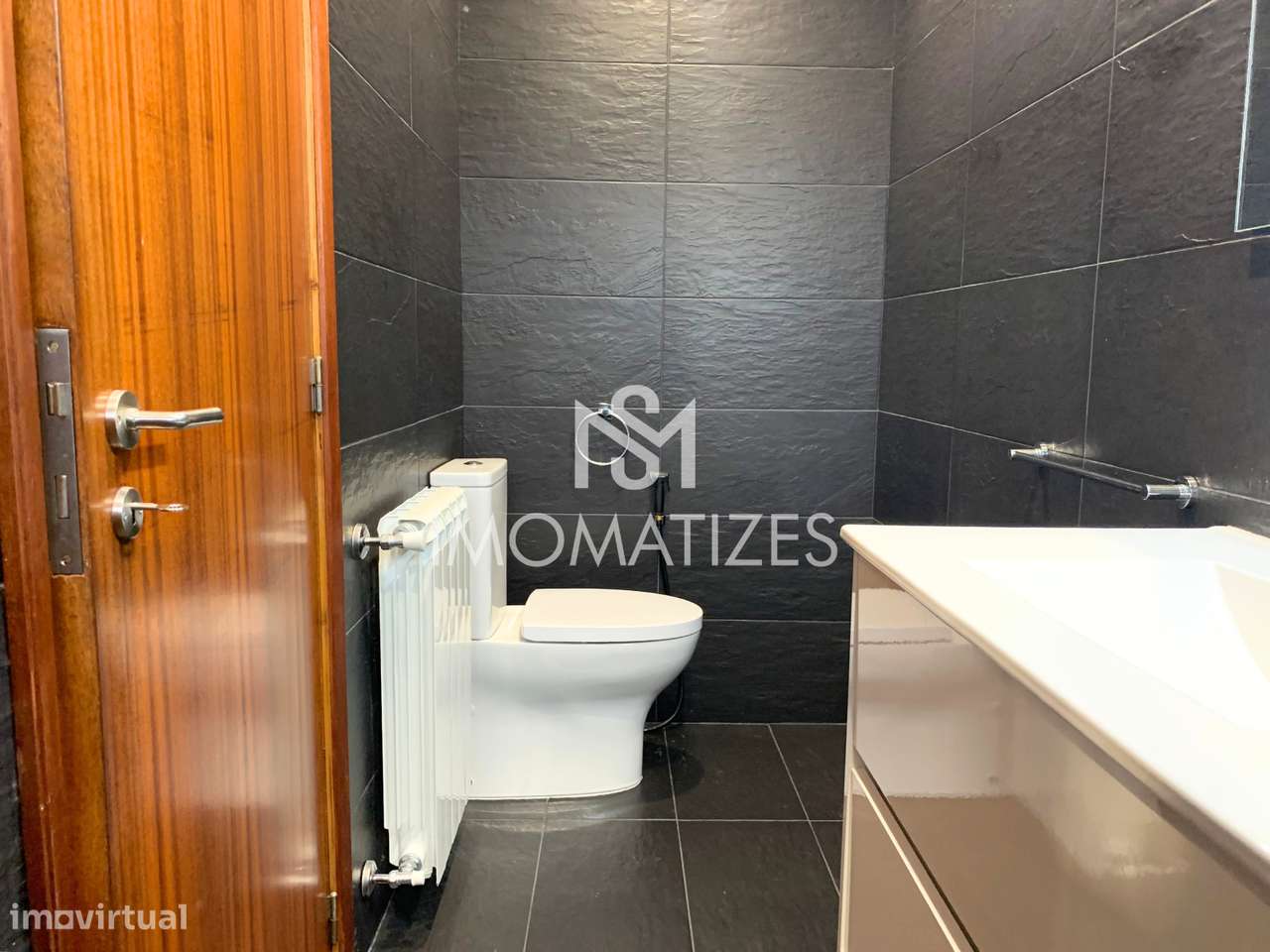 Apartamento T3 com Garagem e Terraço – Ramalde, Porto-14