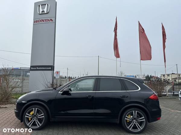 Porsche Cayenne Turbo - 1