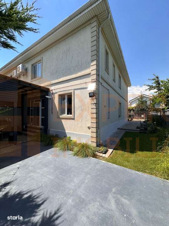 Casa de vanzare in Mamaia Sat, P+1 cu pod, 250 mp teren-0