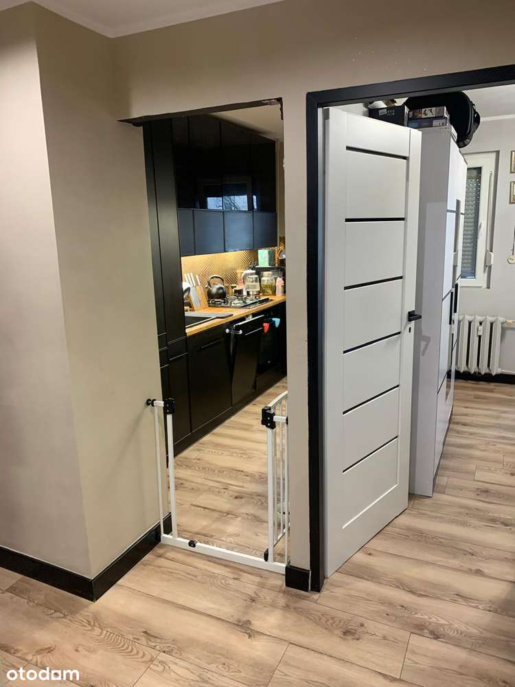 Trzypokojowe mieszkanie z klimatyzacją - Lubin, ul. Fredry-14