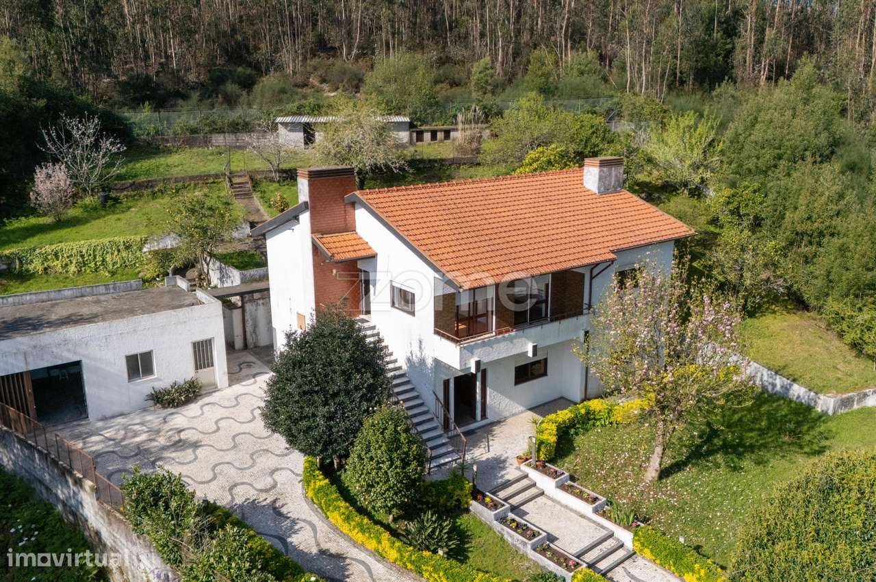 Moradia T5/T6, Independente - S. Mamede Coronado - Grande imagem: 2/31