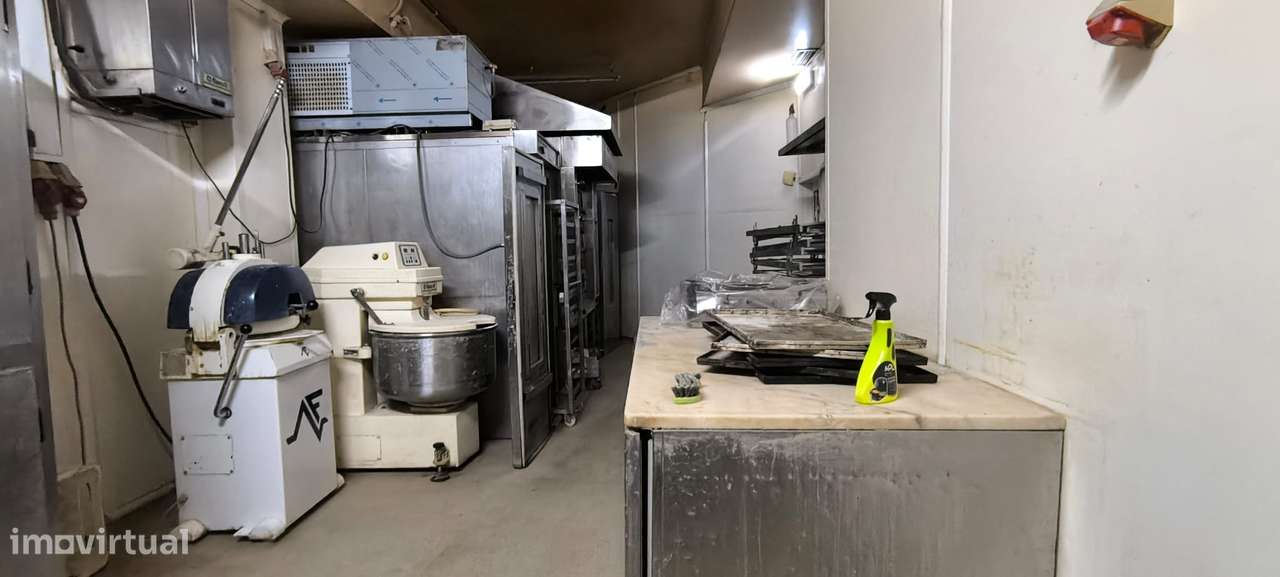 Espaço Comercial 250 m² | Ramada, Odivelas-8