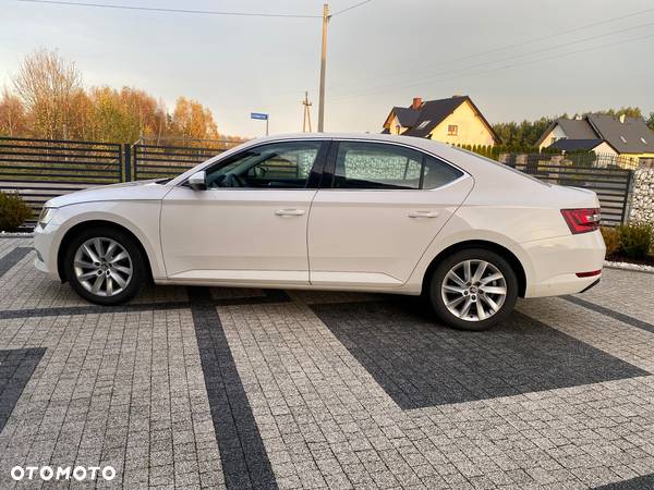 Skoda Superb 1.6 TDI Ambition DSG - 38