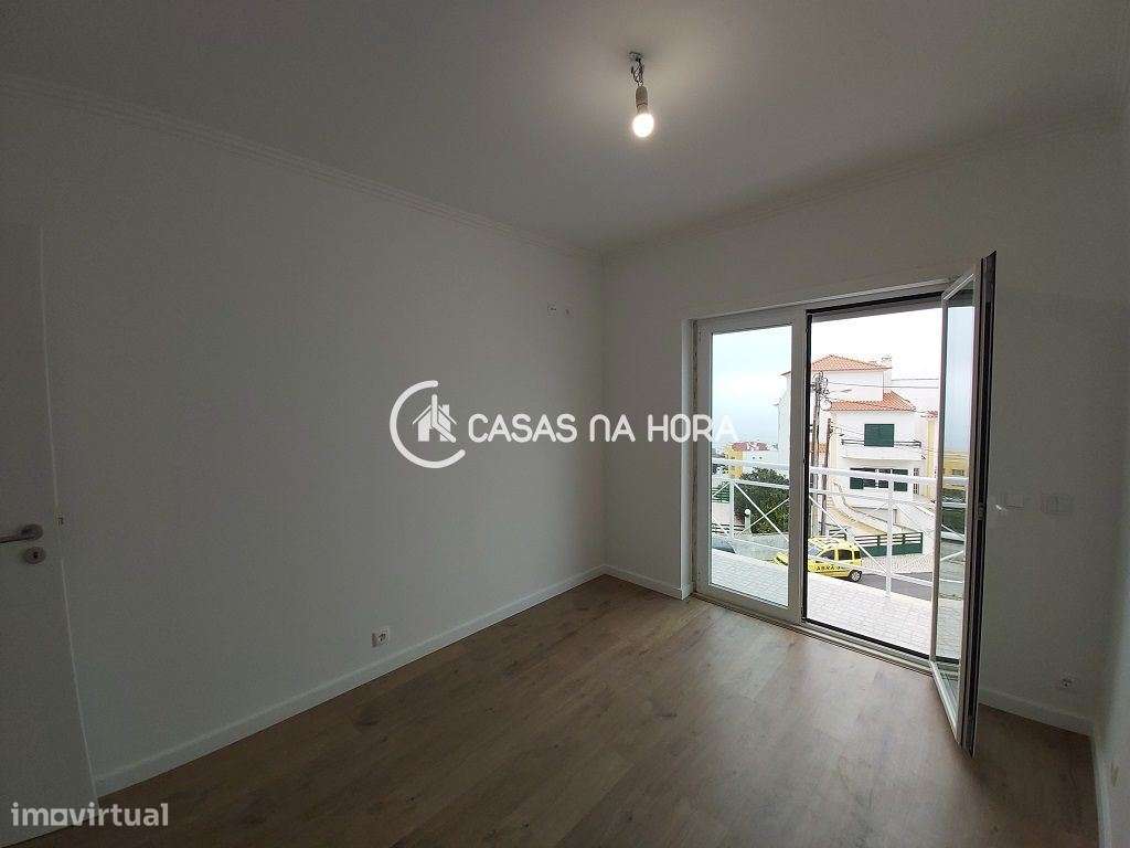 EXCELENTE MORADIA V3 + 1  3 Pisos  REMODELADA  Próximo ao Centro da...-23