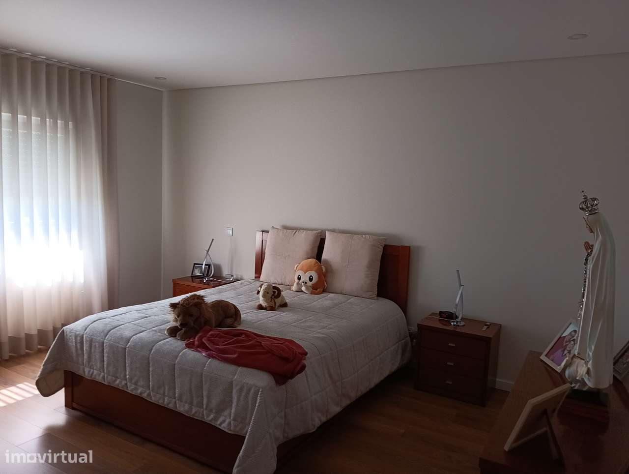 Apartamento T2 Novo com Varanda e Garagem-12