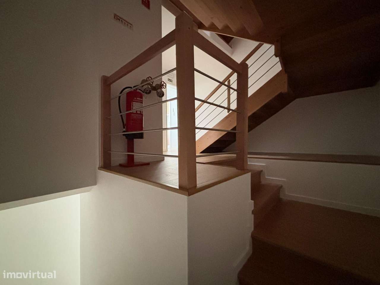 venda de magnifico prédio na Rua da Matemática (4 T0´s e 5 T1's)-5