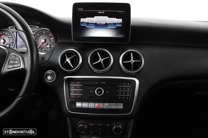 Mercedes-Benz A 180 d AMG Line - 4